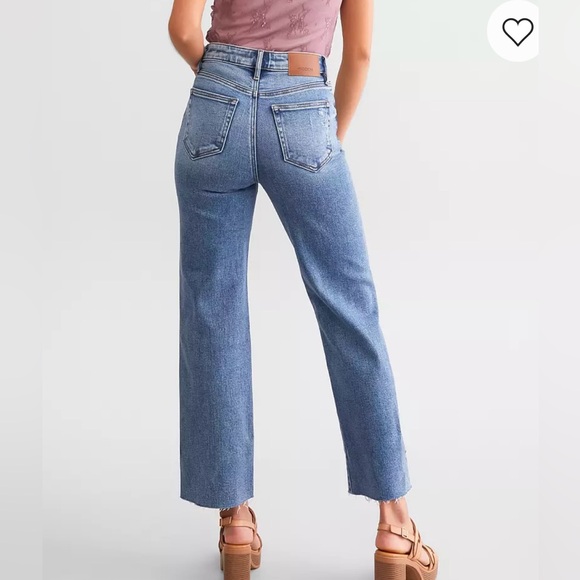 Hidden Tracey High Rise Classic Straight Distressed Jean, Style #HD1223ST, Sz 26 - Picture 2 of 16